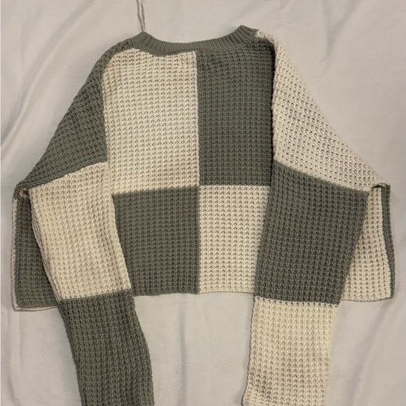 Jessica Simpson Color Block Sweater - Picture 2 of 2